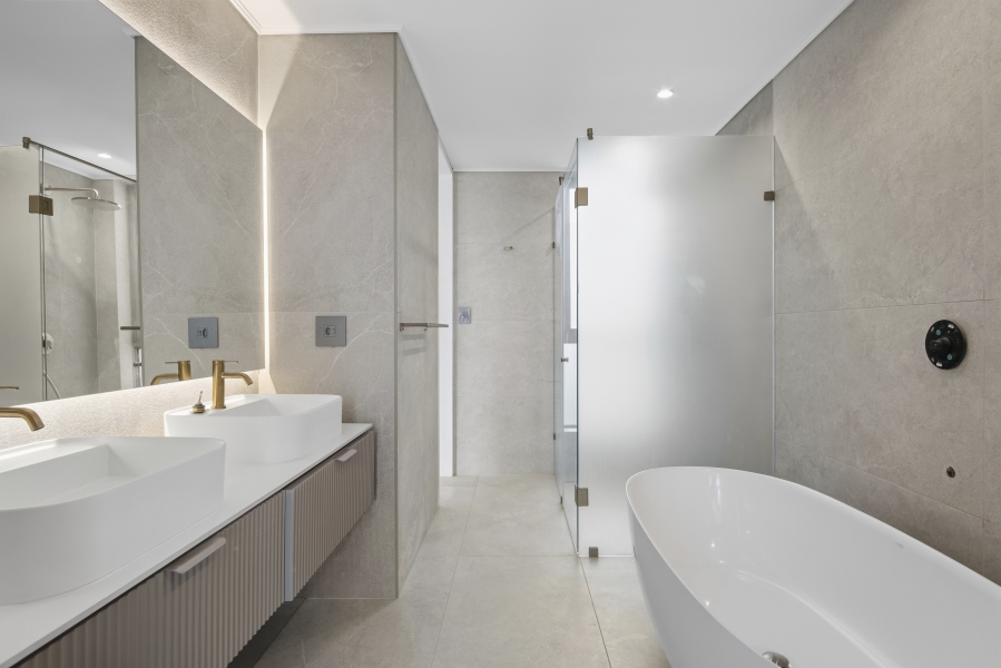 3 Bedroom Property for Sale in Fresnaye Western Cape